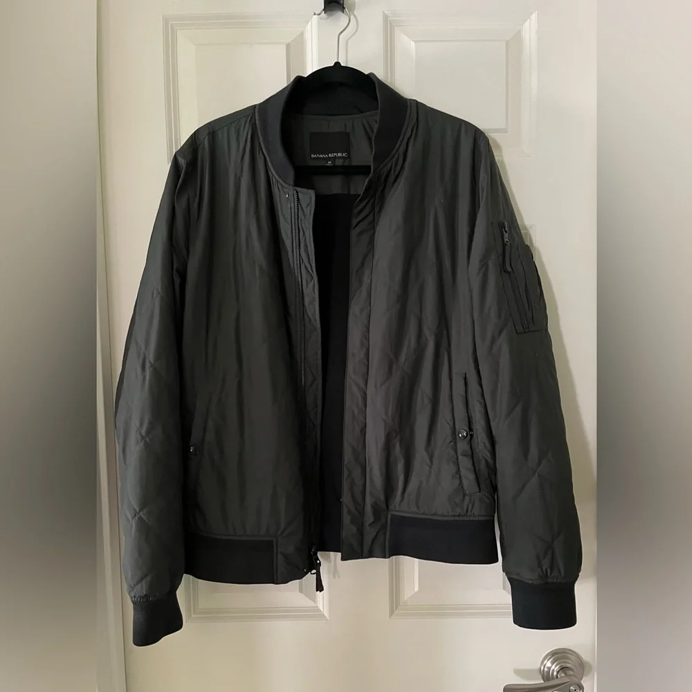 Banana Republic Motion Tech Bomber Jacket water resistant lightweight green